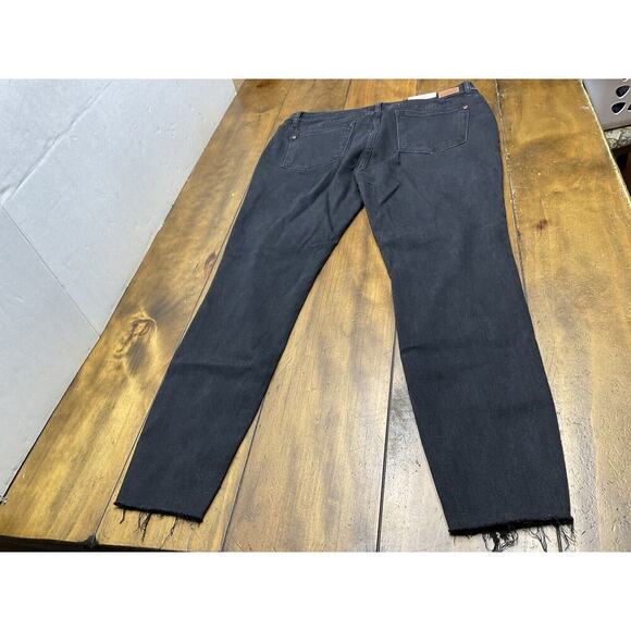 Judy Blue Jeans Womens 15/32 Black Distressed Leopard Patch Mid-Rise Skinny NWT - Picture 2 of 11